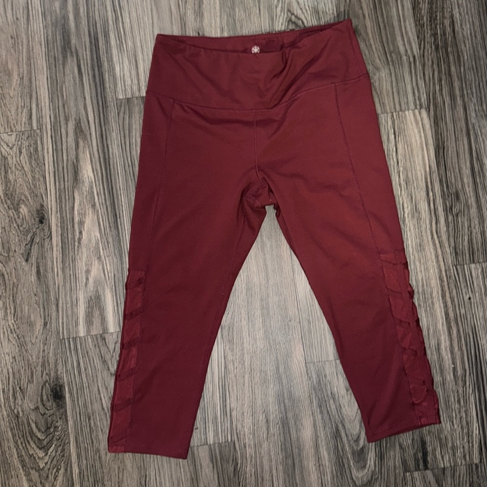 Maroon workout capris